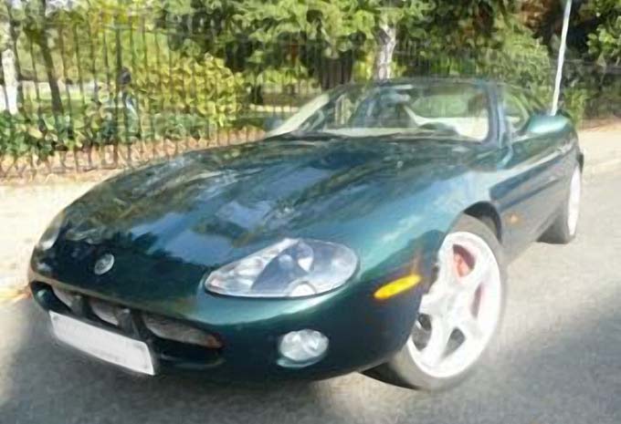 Jaguar-supercharger
